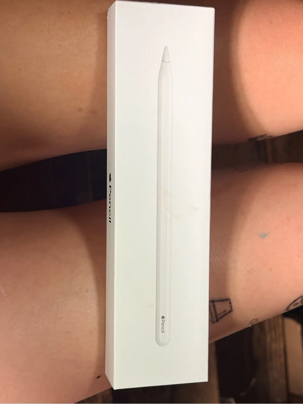 Apple pencil white